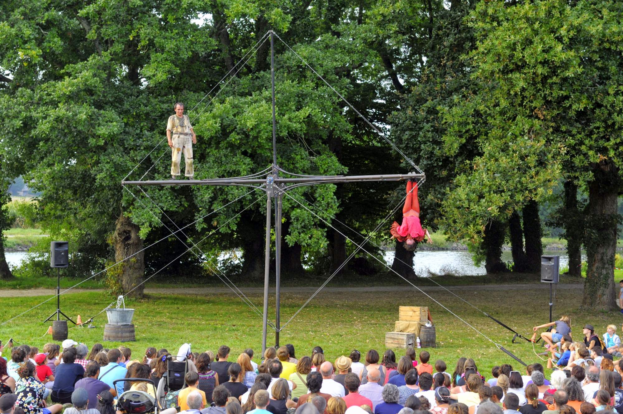 Les Butors, Cirque Hirsute – Dans le cadre du festival Emotions de Rue 2023